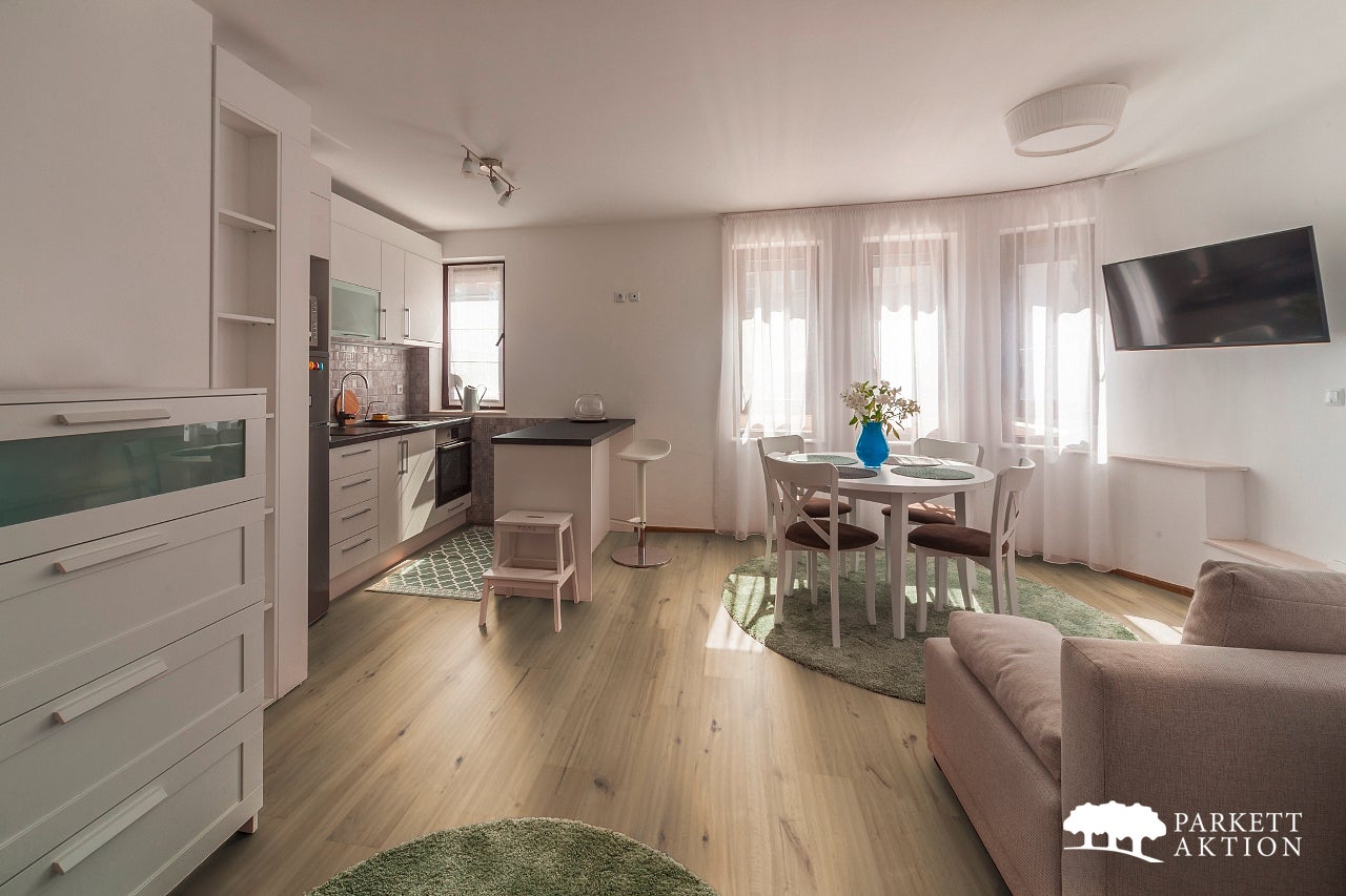 1-Stab Landhausdiele Eiche Country Rohholzoptik geschroppt mit Klick System