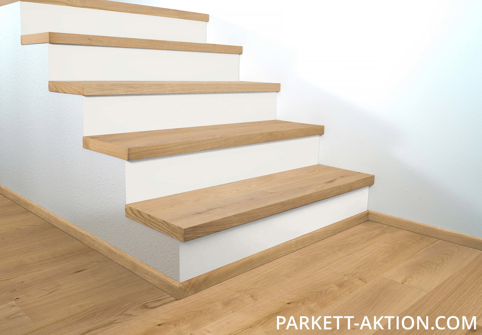 Parkett Treppenkantenprofil "home" zu Artikel 130512 Landhausdiele Eiche astig markant plus gebürstet geölt