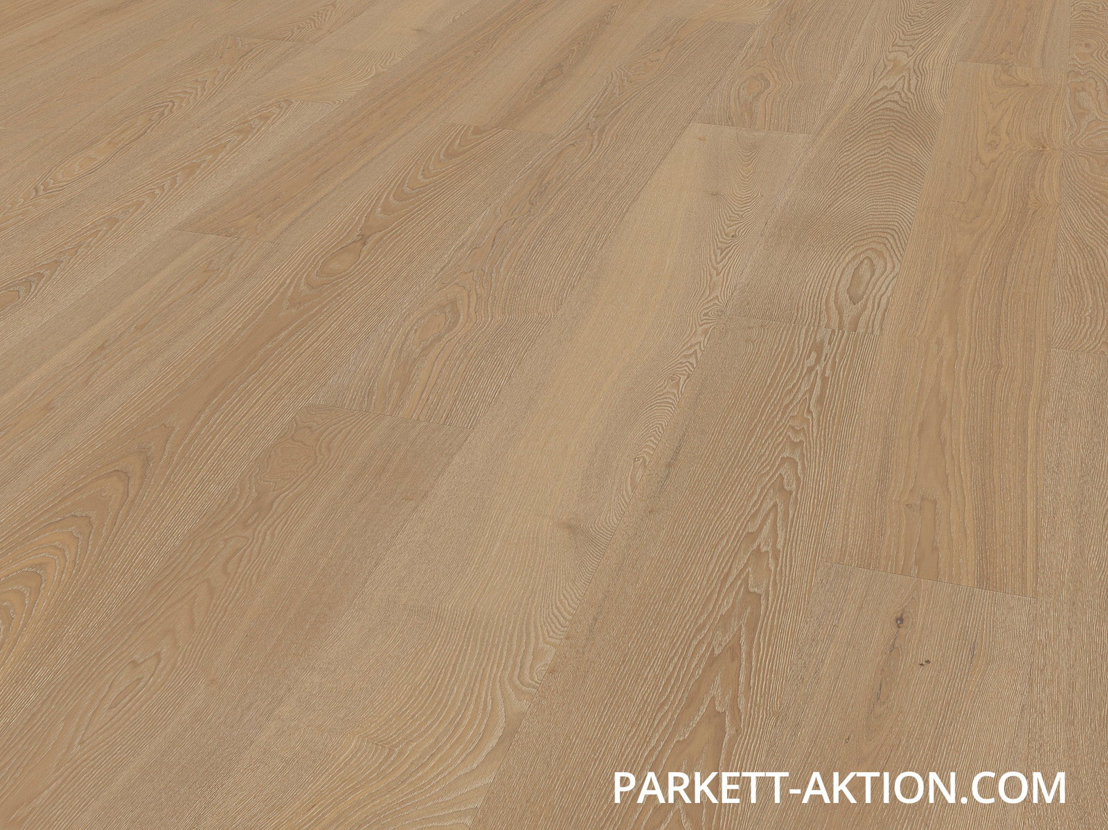 Parkett Diele Esche astig markant weiss lackiert