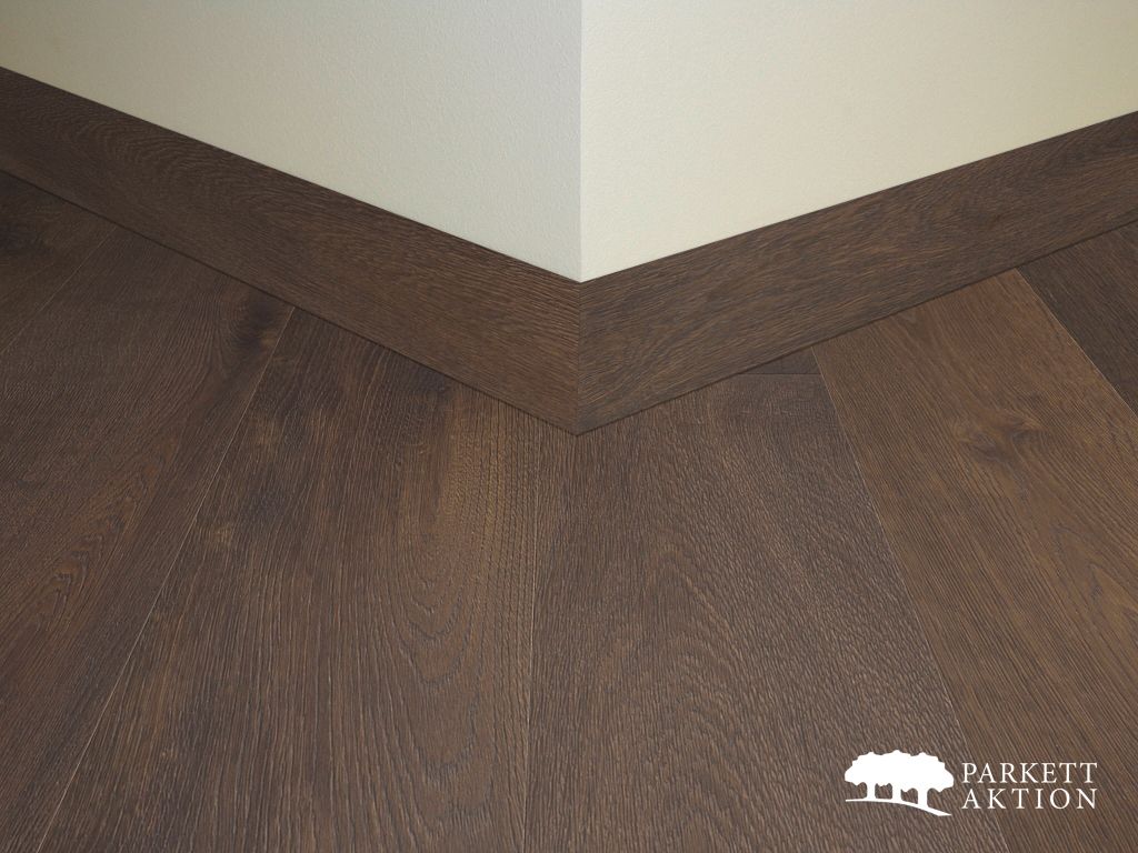 Sockelleisten Räuchereiche lackiert clipsystem