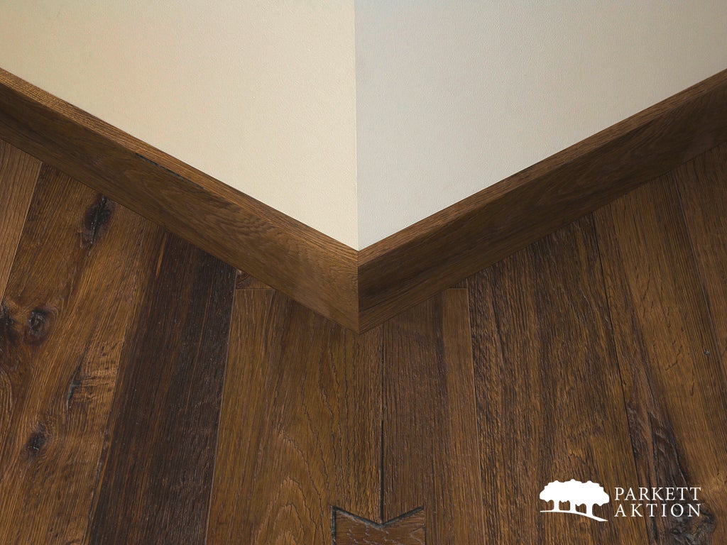 Sockel ebue sockellesiten raeuchereiche gebürstet braun stark geölt