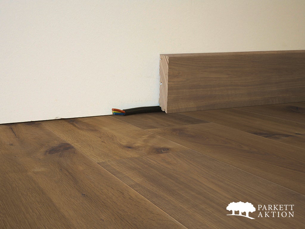 Sockelleisten Eiche modern gebürstet geölt Geraeuchert