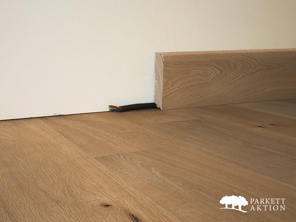 Sockelleisten Eiche Modern 58 furniert