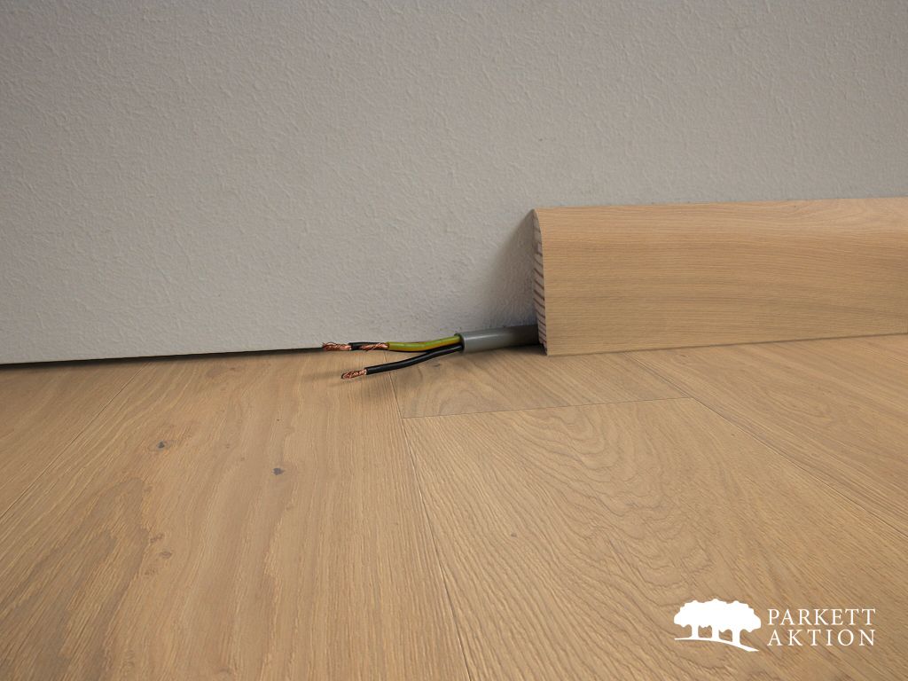 Sockelleisten Eiche leicht gebürstet geölt Clips