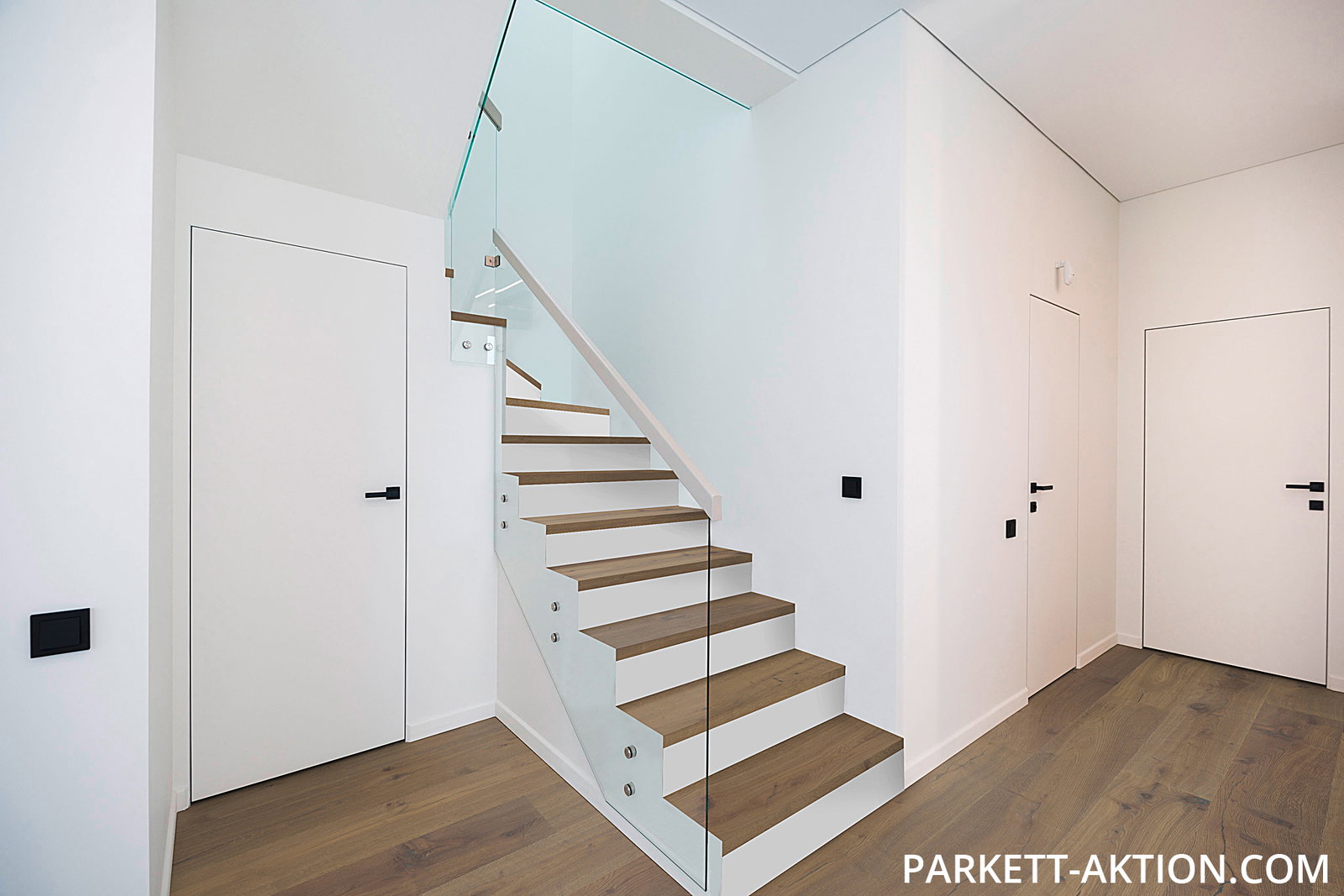 Parket Treppen Profil U Home 100080 eiche geraeuchert gebürstet gebuerstet rohholz geölt