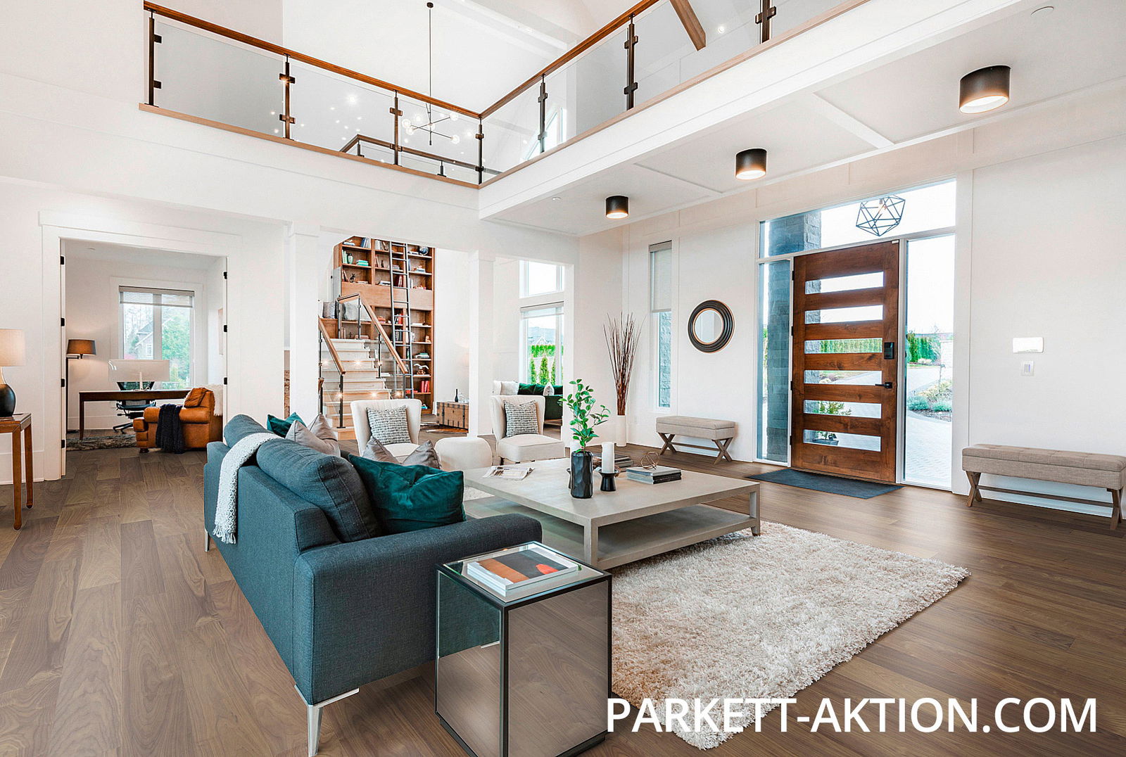 Dielen Parkett nussbaum lackiert