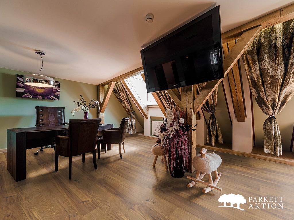 Altholz Design Parkett Eiche antikbraun angeräuchert gebürstet geölt mit Klick System