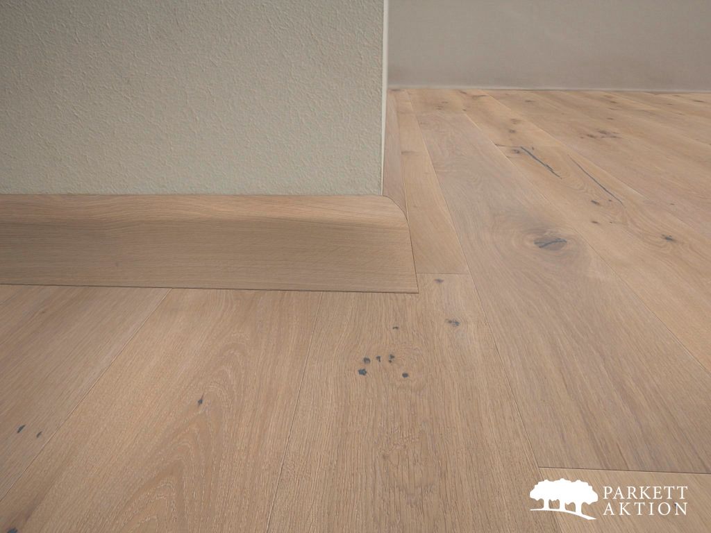 Sockel sockelleisten eiche furniert gebürstet weiss matt geölt