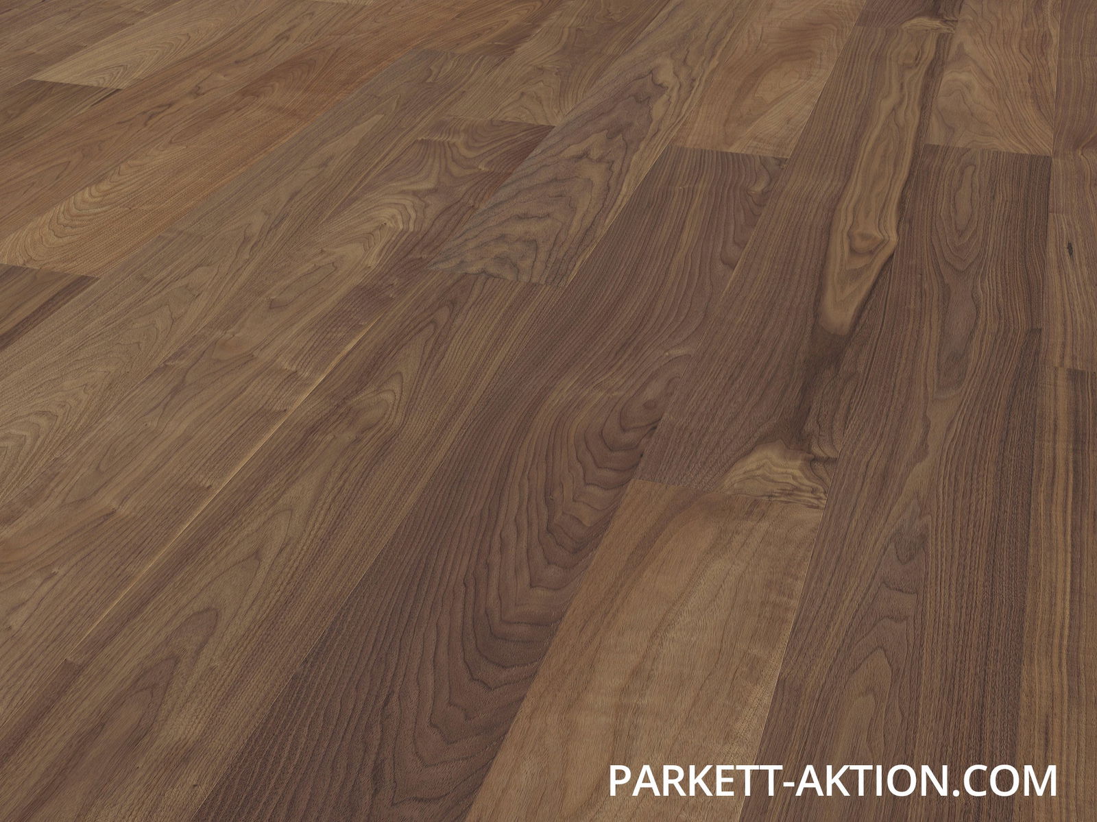 Parkett Diele Nussbaum astig markant matt lackiert
